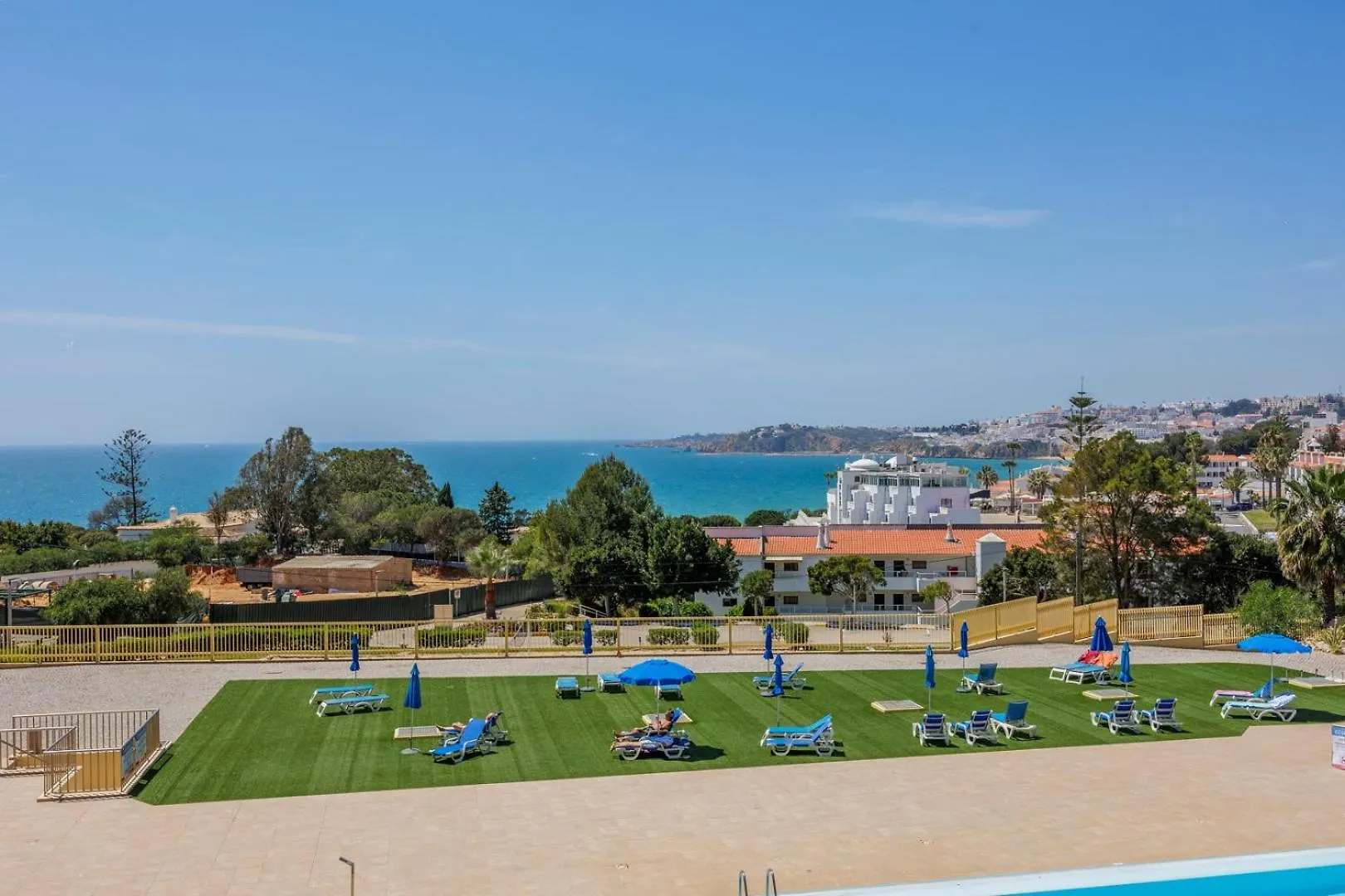 אלבופיירה Algarve Beach Apartments 0*,