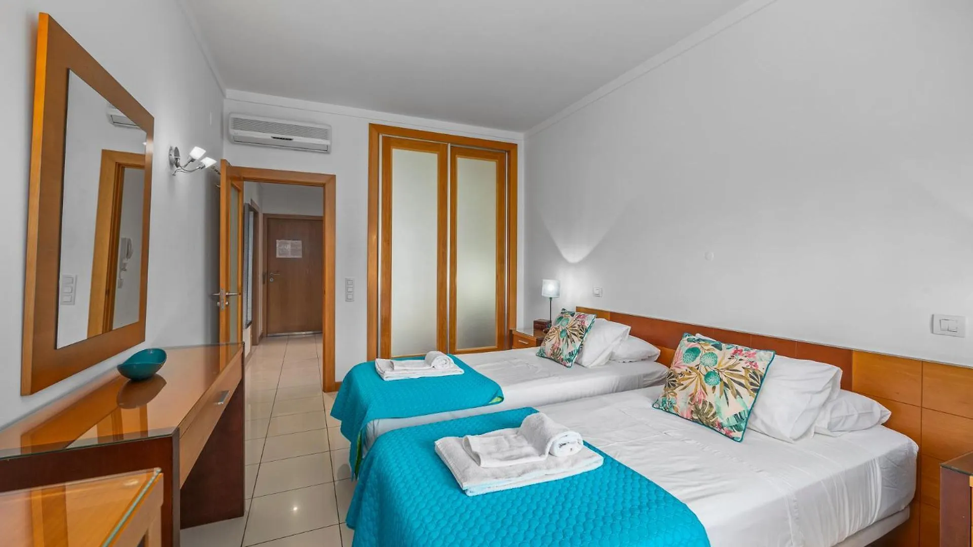 אלבופיירה Algarve Beach Apartments פורטוגל